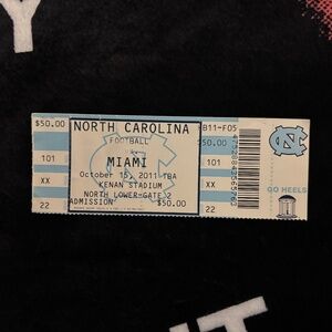 NORTH CAROLINA TAR HEELS vs. MIAMI HURRICANES 10/15/2011 Ticket Stub